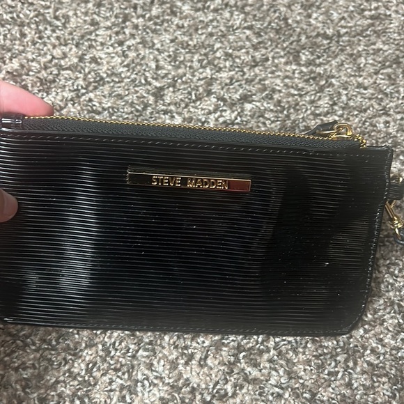 Steve Madden Black Wristlet Wallet - Picture 2 of 12